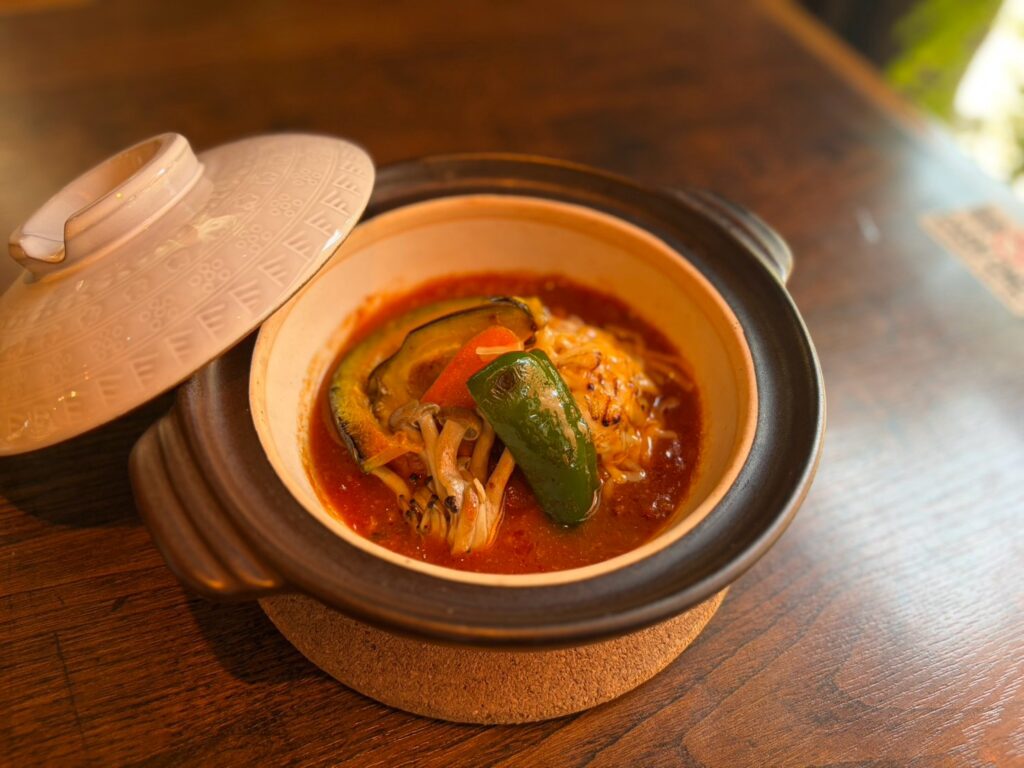 トマト煮込みバーグ